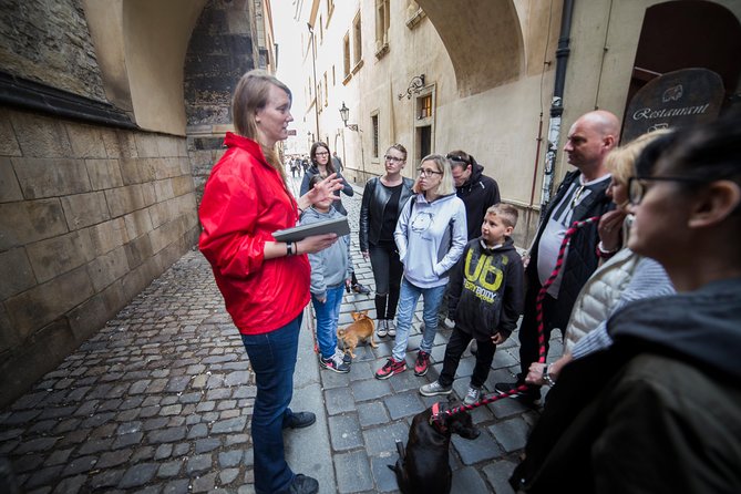 Small-Group World War 2 & Operation Anthropoid Tour in Prague - Guides Praised for Their Passion and Knowledge