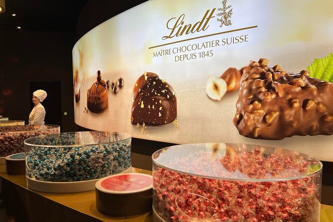 Small Group Zurich Walking Tour, Cruise and LINDT Factory - Who Will Appreciate This Tour Most