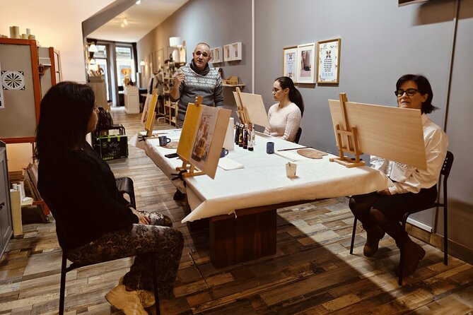 Small Painting Group with a Local Artist in Porto - Key Points
