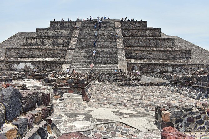 Small VIP Group: Teotihuacan Pyramids and Shrine of Guadalupe with lunch - Limitations and Considerations