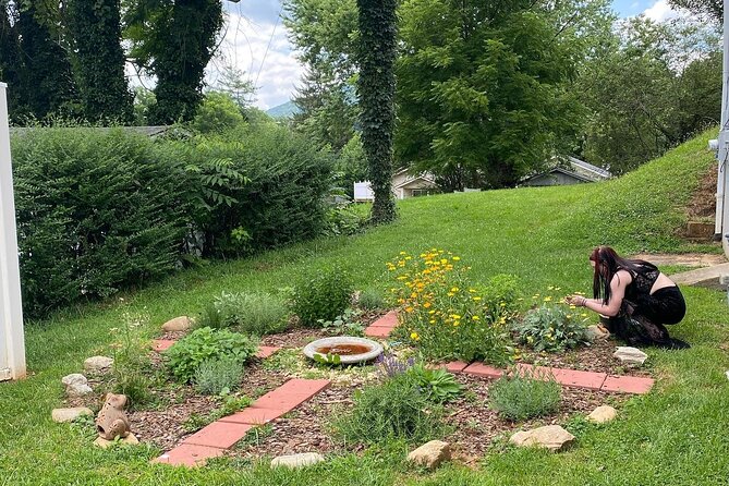 Smoke Bundle Making Workshop near Asheville - Discovering Appalachian and Exotic Plants in the Medicine Wheel Garden