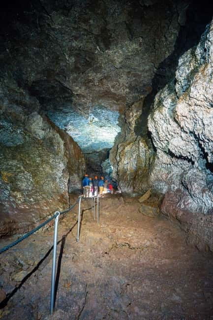 Snæfellsnes: Vatnshellir Lava Cave Tour - Meeting Point and Tour Logistics in Vatnshellir