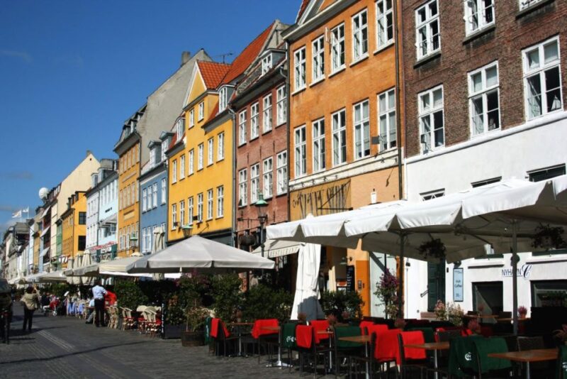 Snaps, Bars and Nightlife Tour in Copenhagen Nyhavn - Visiting Copenhagen’s Top Bars and Nightlife Spots