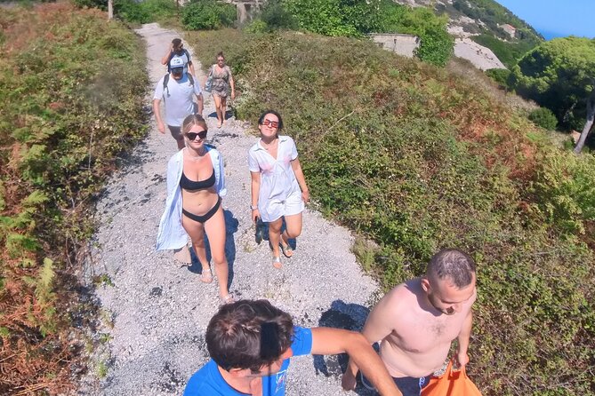Snorkeling 360 Experience in Sazan Island & Karaburun - The Experience of the Guides and Group Dynamics