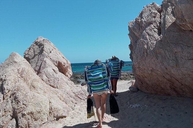 Snorkeling on a hidden beach (Hike) - Key Points