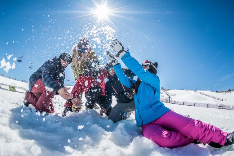 Snow getaway from Valencia: a day of sledding and fun - Exploring Mora de Rubielos: Medieval Charm in the Mountains