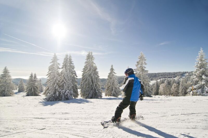 Snowboard Lessons for First Timers at Feldberg - Starting at the Ski School and Rental Centre at Köpfleweg 1