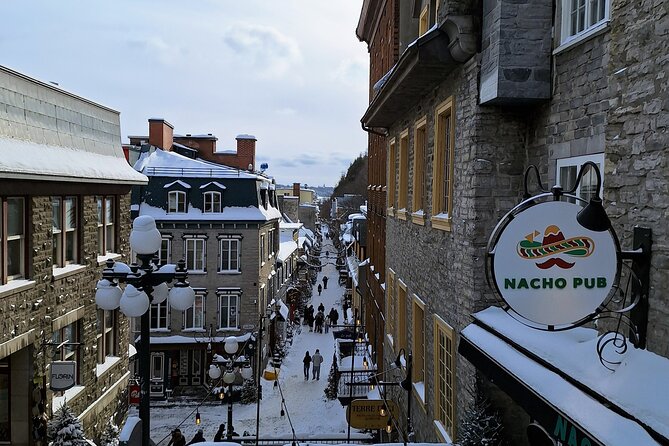 Snowy Private Walking Tour of Old Quebec - Stepping into the Séminaire de Québec