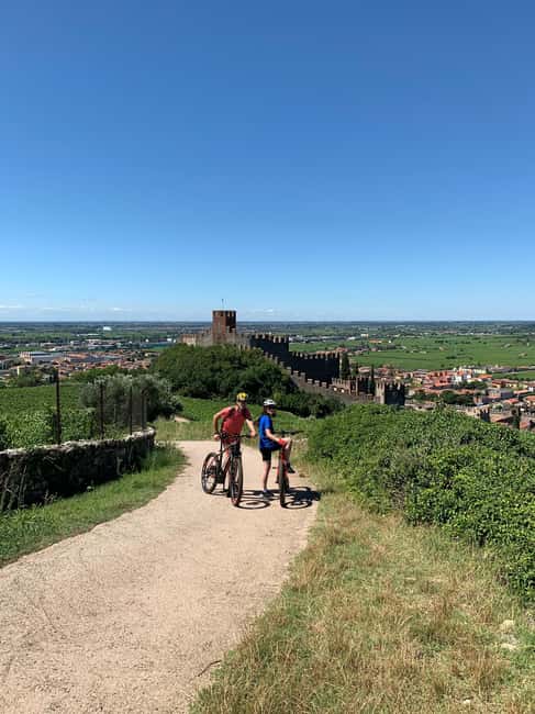 Soave: E-Bike Tour with Wine Tasting in a Local Winery - The Scenic Valleys of Val Tramigna and Val d’Illasi