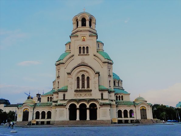 Sofia by Night Panoramic Tour with Dinner and Folklore Show - Guides and Transportation: Knowledgeable and Friendly