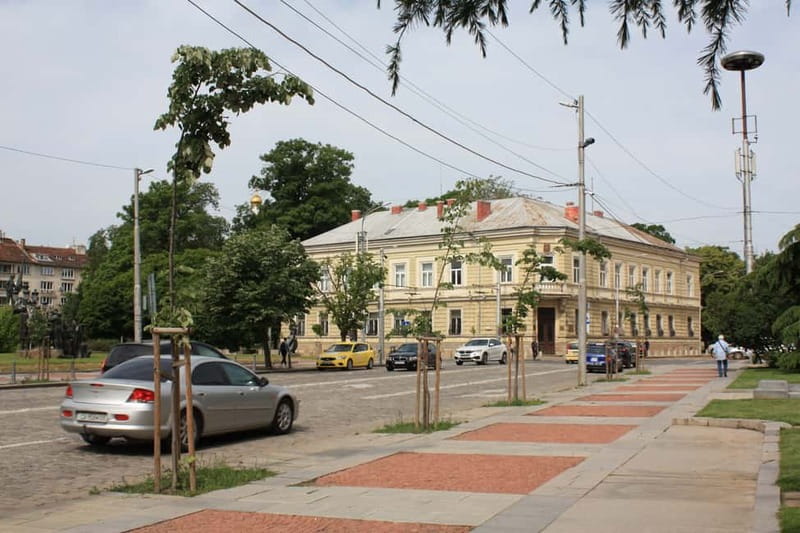 Sofia: Communist History Walking Tour - Visiting the Site of Georgi Dimitrov Mausoleum
