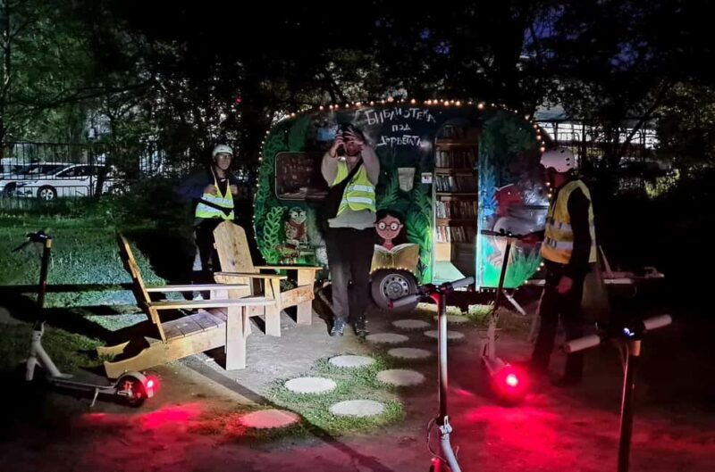 Sofia: Electric Scooter Guided Tour - From Vitosha Boulevard to South Park