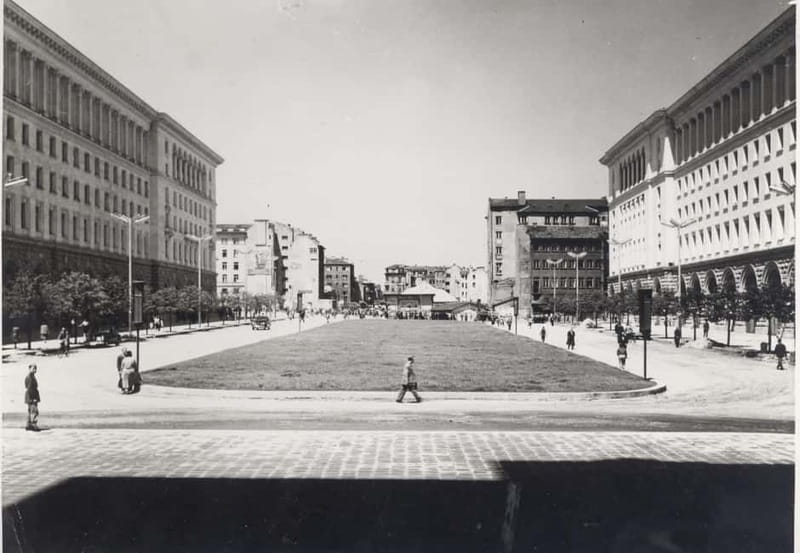 Sofia: Live Guided Tour with Headphones - Sofia: Live Guided Tour with Headphones – An In-Depth Look