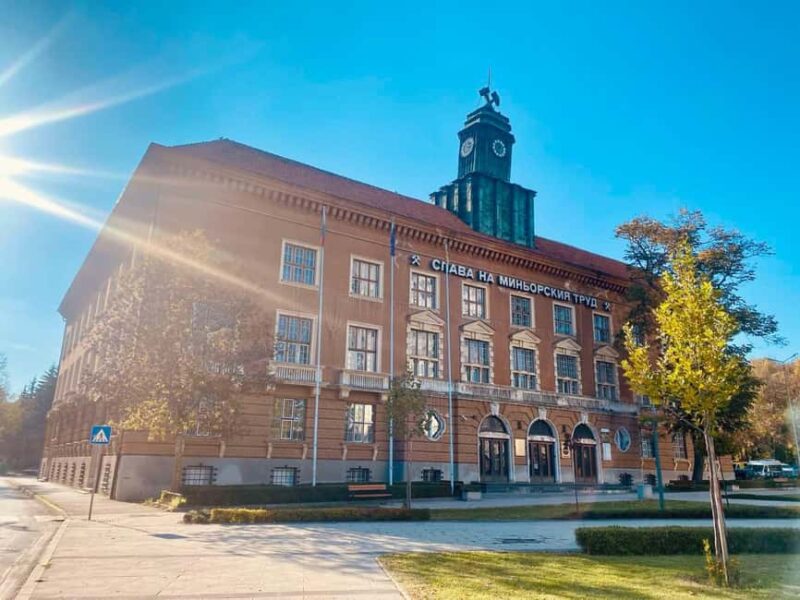 Sofia: Pernik Day Trip with Krakra Fortress & Mining Museum - Admiring Pernik’s Architectural Landmarks