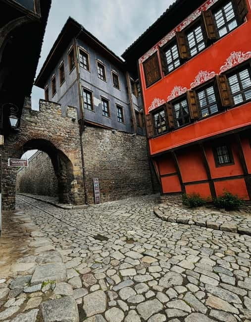 Sofia to Plovdiv Day Trip Small Group Guided Tour - Key Points