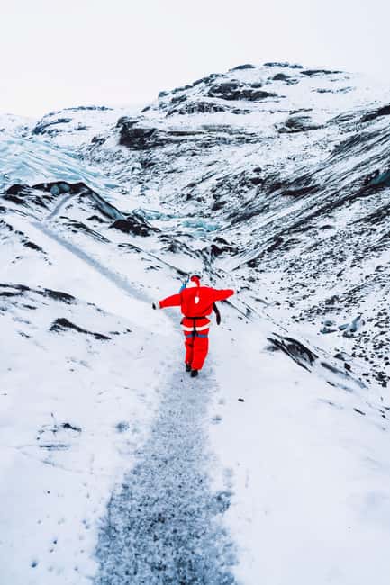 Sólheimajökull: Guided Glacier Hike Adventure (Easy) - Physical Requirements and Accessibility