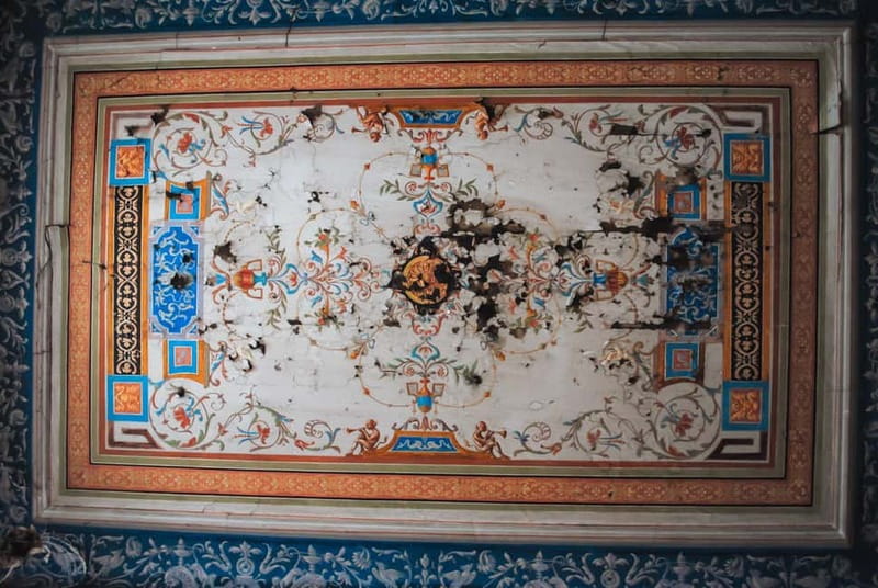 Sololaki - Urban Legends Walk of Bourgeoisie & Haunted Flats - The Sum Up: A Unique Look into Tbilisi’s Sololaki Neighborhood