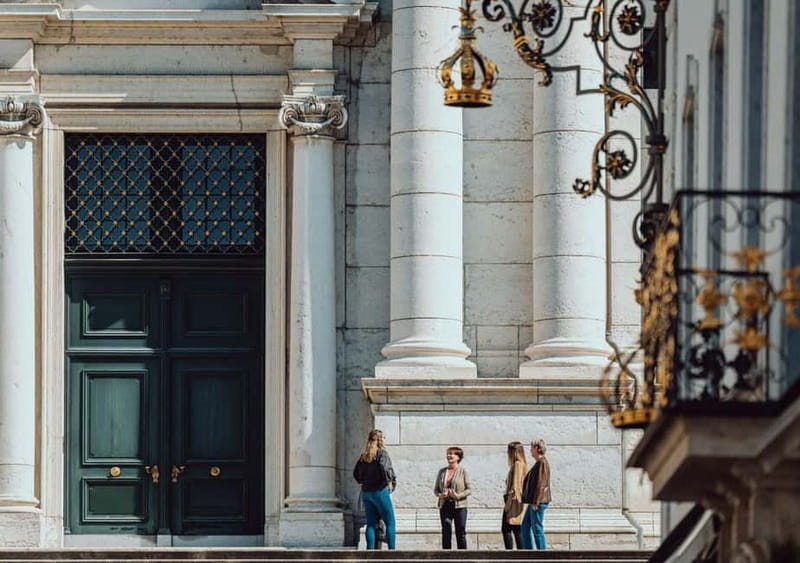 Solothurn : Old Town Guided Walking Tour - Local Recommendations for Dining, Shopping, and Relaxation