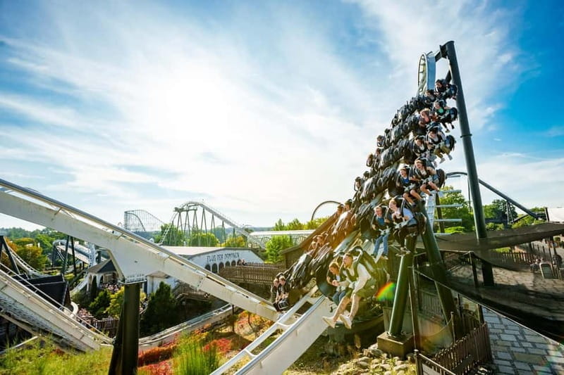Soltau: Heide Park Resort Day Ticket - Experience the Dark Ride: "Dämonen Gruft"