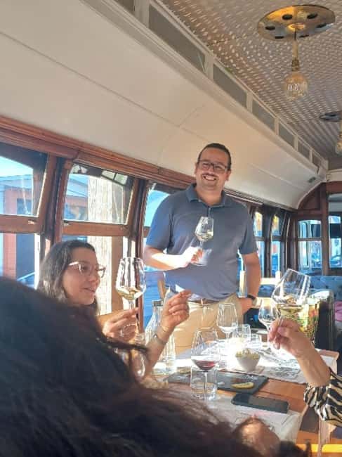 Sommelier in your home - White grapes from Portugal - Key Points