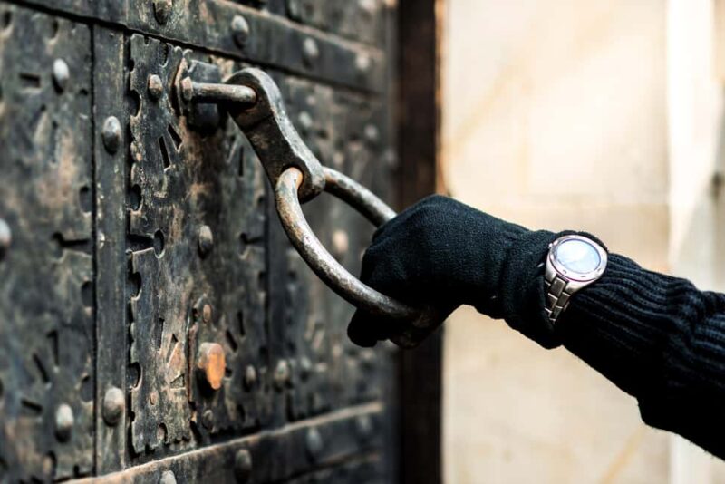 Sopot: Spy-Themed Walk & Game with Host - Frequently Asked Questions