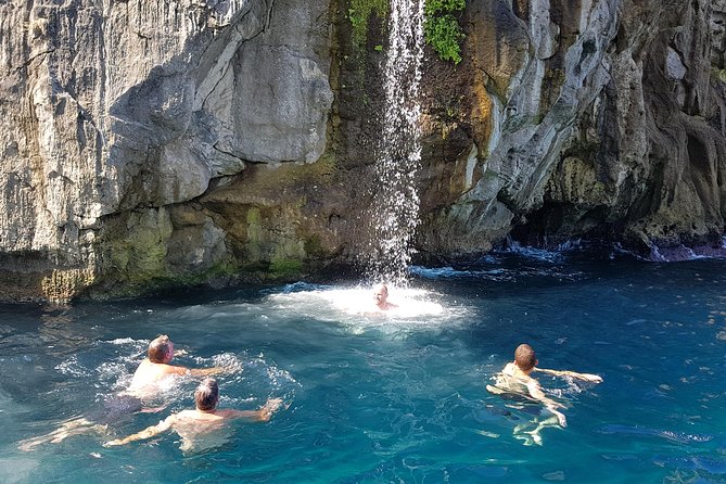 Sorrento: Exclusive Capri Private Boat Tour & Blue Grotto - Key Points