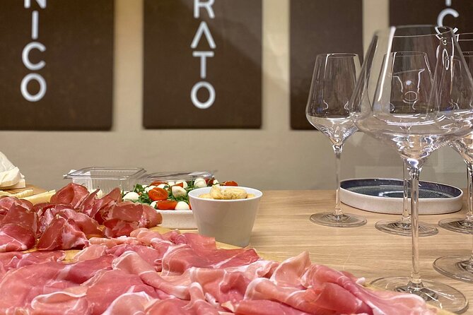 Sorrento: Immersive Wine Tasting Experience in a Historic Winery - The Tasting Experience: Choices and Flavors