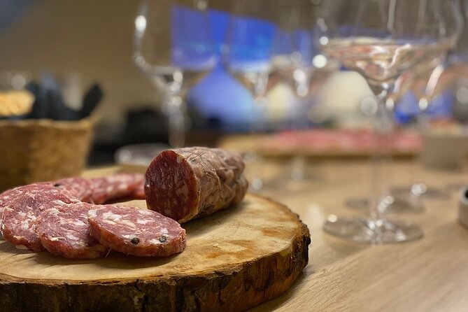 Sorrento: Immersive Wine Tasting Experience in a Historic Winery - Practical Details: Meeting Point and Group Size