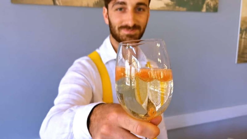 Sorrento: Make the best Fried Pizza and Limoncello Spritz - Making Fried Pizza: A Simple Neapolitan Classic