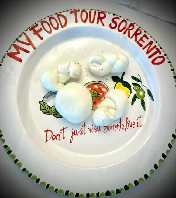 Sorrento: Mozzarella experience. Say CHEESE with us! - Explore Sorrento’s Cheese-Making Tradition with Sara