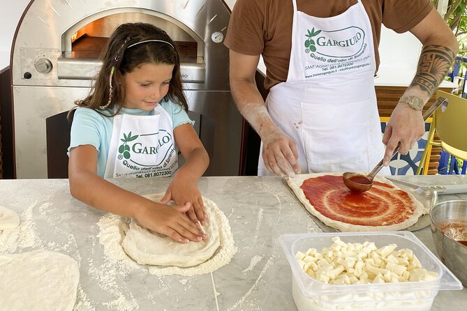 Sorrento Pizza School Activity in Italy - Key Points