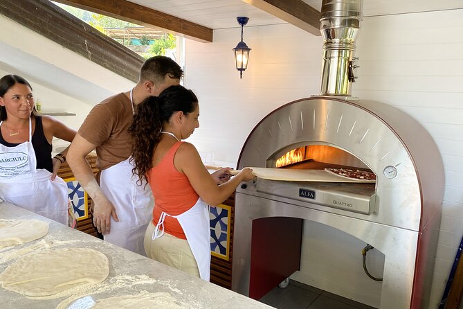 Sorrento Pizza School Activity in Italy - Viewpoints and Reviews on the Experience