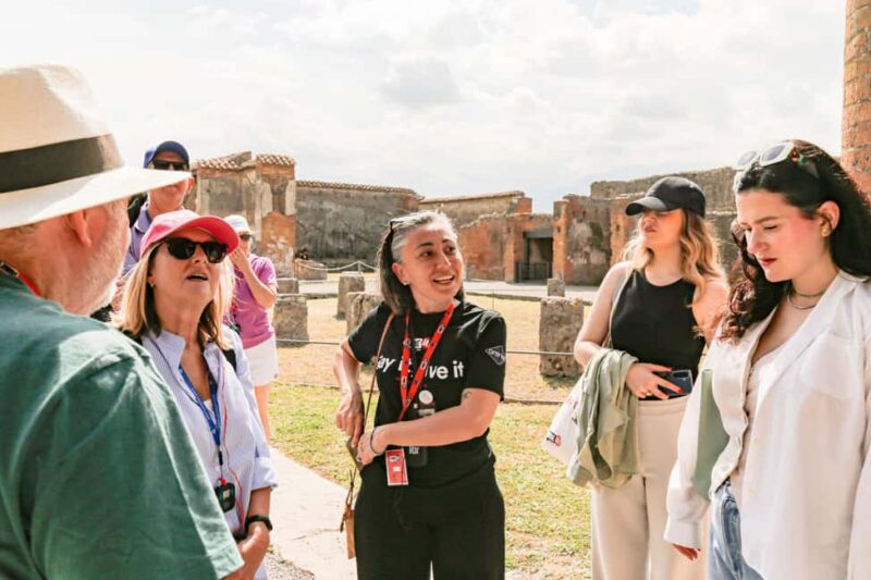 Sorrento: Pompeii Half-Day Guided Tour with Priority Access - From the Meeting Point to the Pompeii Ruins