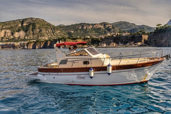 Sorrento: Private boat Capri&Positano - Gozzo Sorrentino 8.50 - Additional Costs and Considerations
