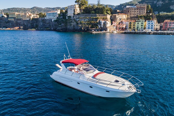 Sorrento: private boat Positano & Amalfi - Raffaelli Shamal 40 - Onboard Amenities and Food & Drink Options
