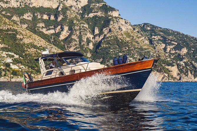 Sorrento: private boat tour Capri&Positano - Apreamare 10 - Journey Along the Magnificent Amalfi Coast