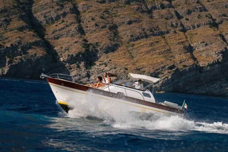 Sorrento: Private Capri Island Boat Tour with Blue Grotto - Discover the Private Capri Island Boat Tour from Sorrento