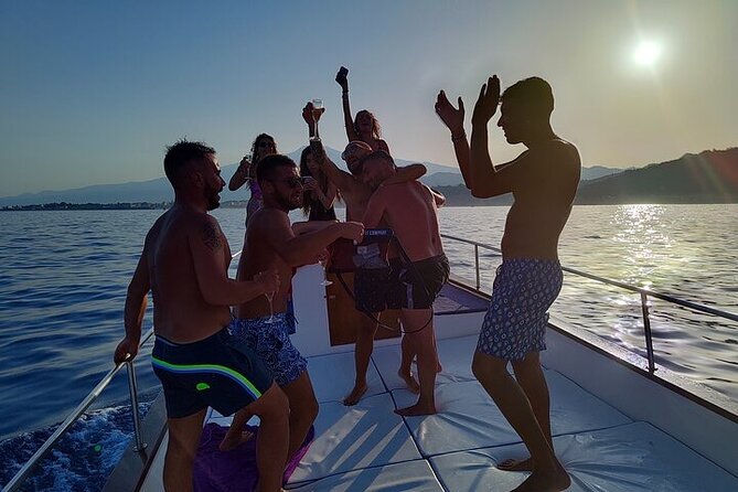 Sorrento Sunset Experience With Prosecco, Limoncello and Snacks - The Scenic Beauty and Photo Opportunities