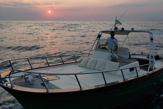 Sorrento Sunset Private Tour - Premium 28ft Boat - Relaxing at Marina di Puolo with Swimming and Refreshments