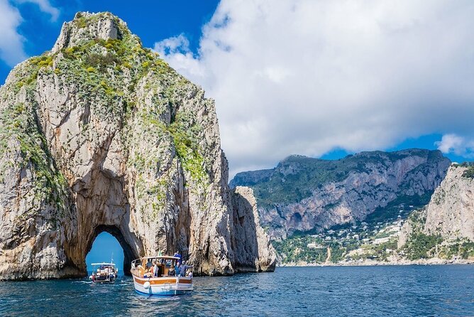 Sorrento to Capri: Small Group Boat Tour with Blue Grotto - Additional Features and Practical Tips