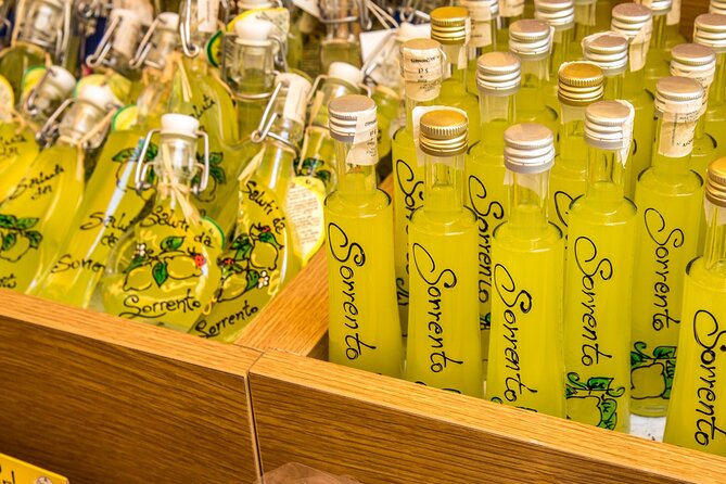 Sorrento Walking Tour with Local Tastings and Historic Sights - Strolling Along Corso Italia and Tasting Local Charcuterie