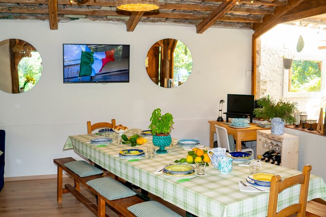 Sorrento's Tasty Garden - Logistics and Group Size: An Intimate Experience