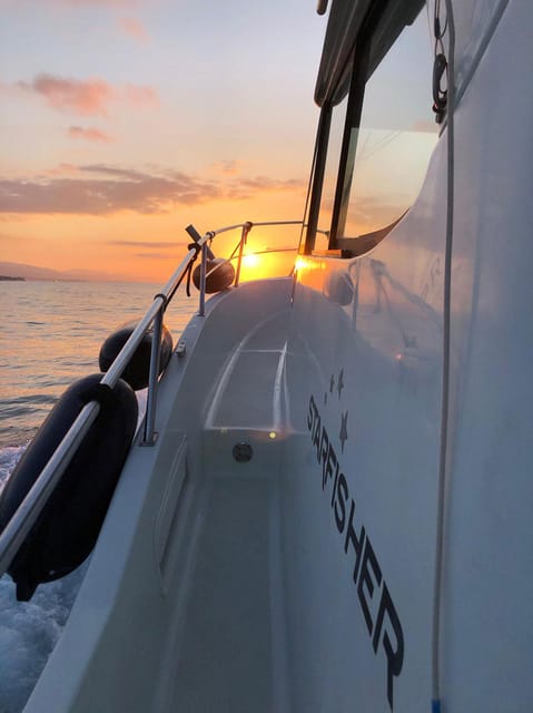 Sotogrande: Sea Sunset Experience - Drinks and Amenities on Board