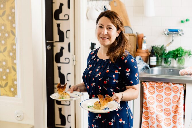 Soufflé Class & Brasserie Lunch with Champagne in Parisian Home - What Sets This Tour Apart from Others