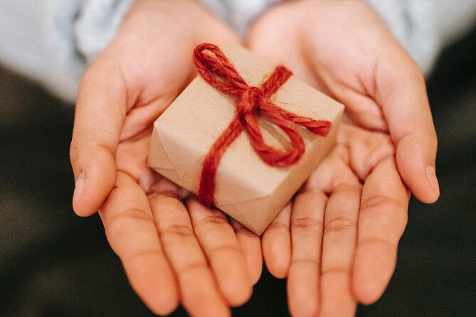 Sound Bath Meditation and Yoga Experience: Retail Therapy Gift for Women - Key Points