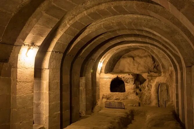 South Cappadocia Green Tour with Lunch and Pickup - Lunch at a Riverside Restaurant