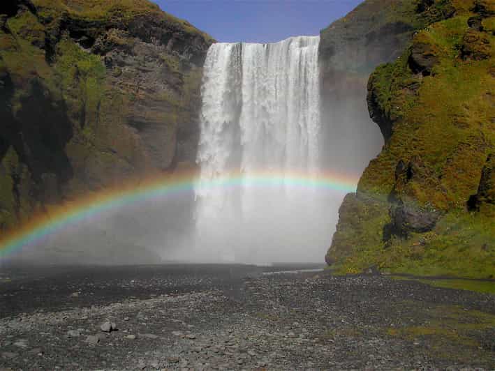 South Coast Day Tour - PRIVATE TOUR - Exploring the Waterfalls: Seljalandsfoss and Skógafoss