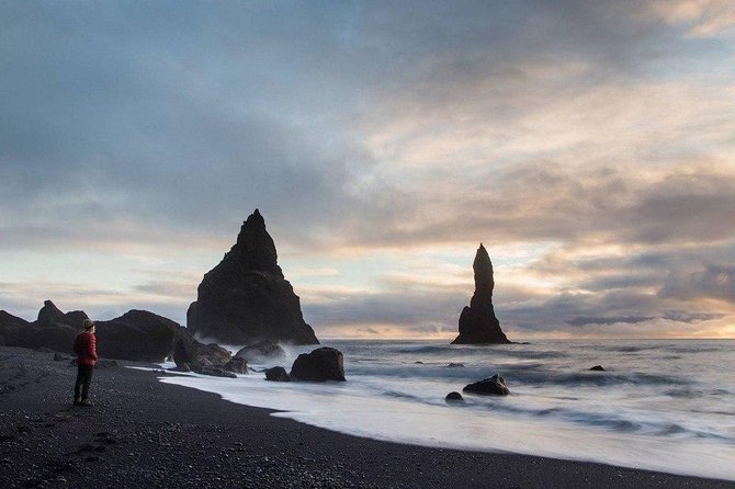 South Coast Highlights, Waterfalls, DC-3 Plane Wreck & Reynisfjara - Comfort, Guide, and Practicalities