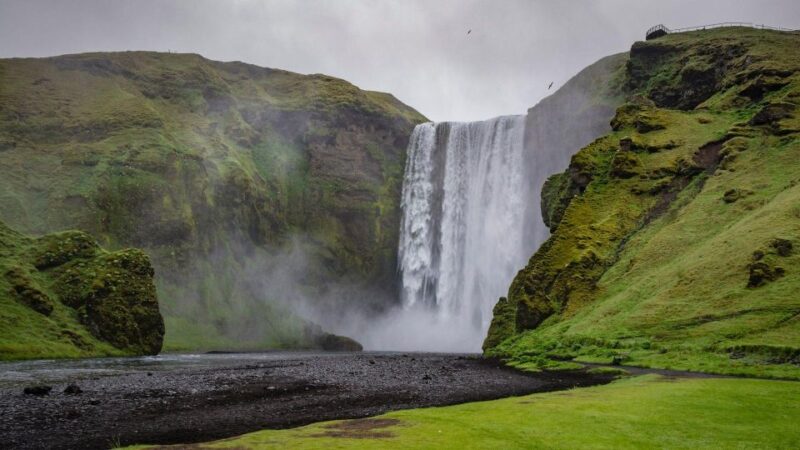 South Coast of Iceland. Black beach, glaier, waterfalls... - Discover Iceland’s South Coast: Black Sand Beaches, Waterfalls, and Glaciers