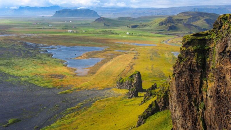South Coast of Iceland. Black beach, glaier, waterfalls... - Logistics and Accessibility of the Tour